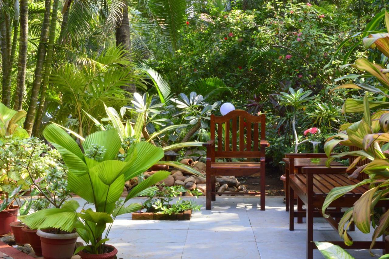 Palm Grove Cottages - Leisure Resort Бенаулім Екстер'єр фото